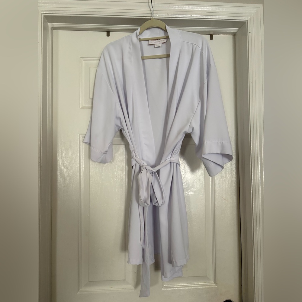 Birdy Grey White Robe with Tie